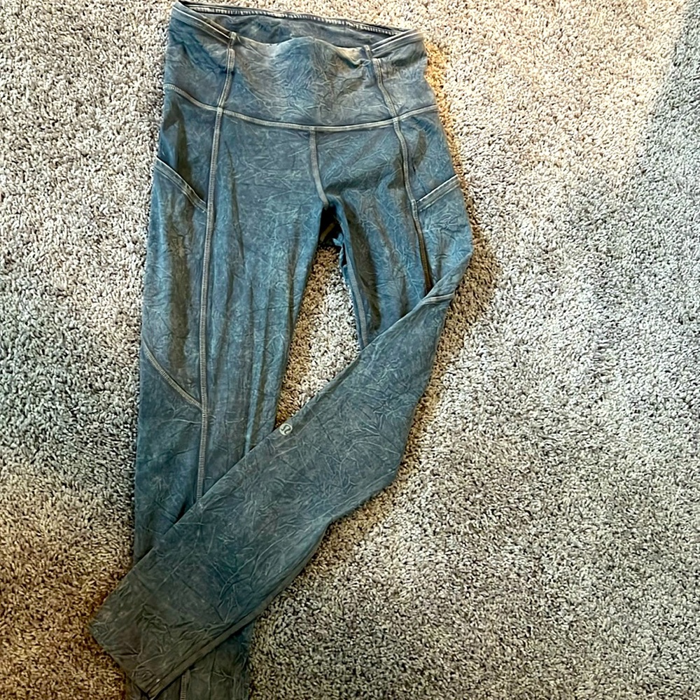 Lululemon Leggings SZ 4